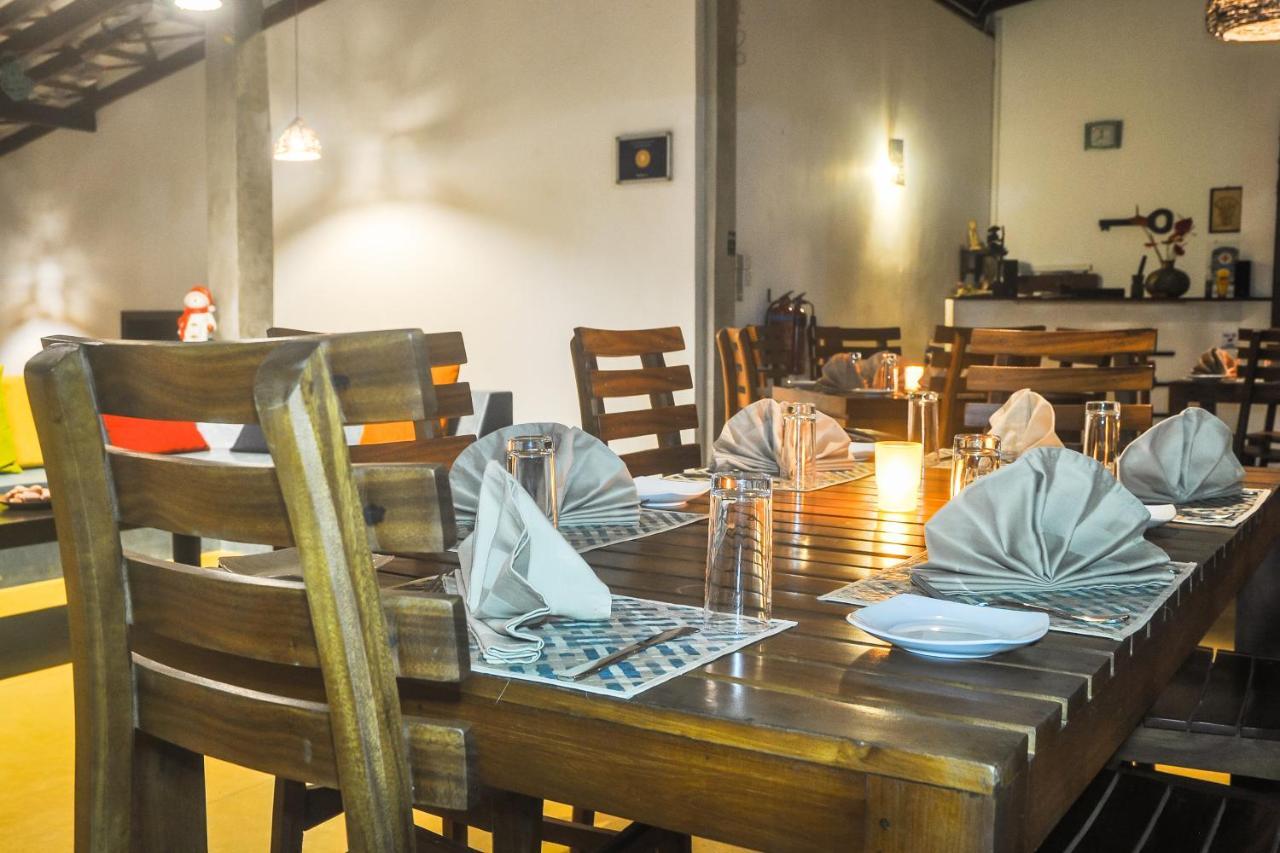 Garcinia Leaf Hotel Hikkaduwa Ngoại thất bức ảnh